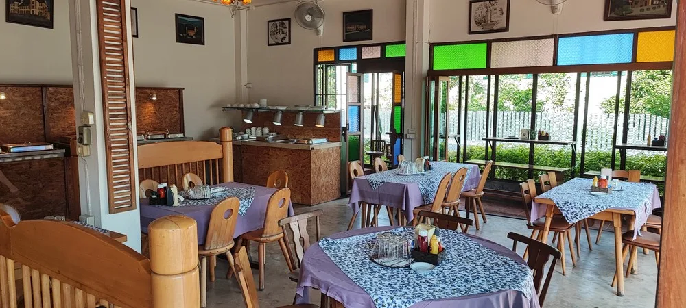 Auf Der Au: Best Buffet in Chiang Mai
