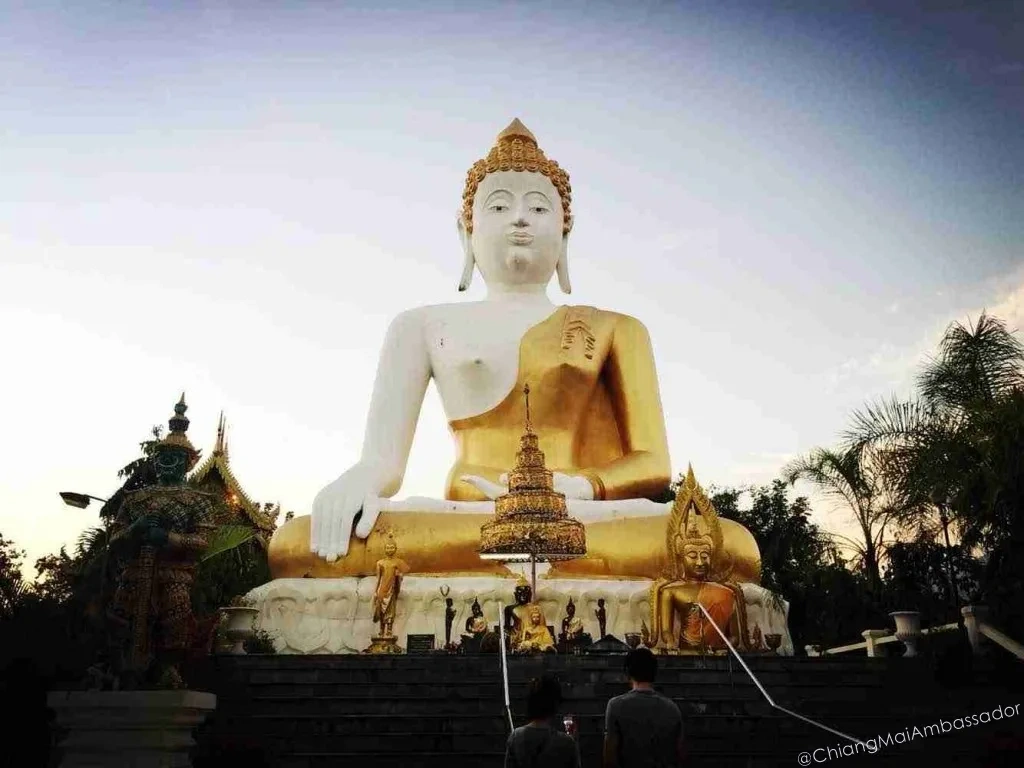 Chiang Mai Walking Street Markets